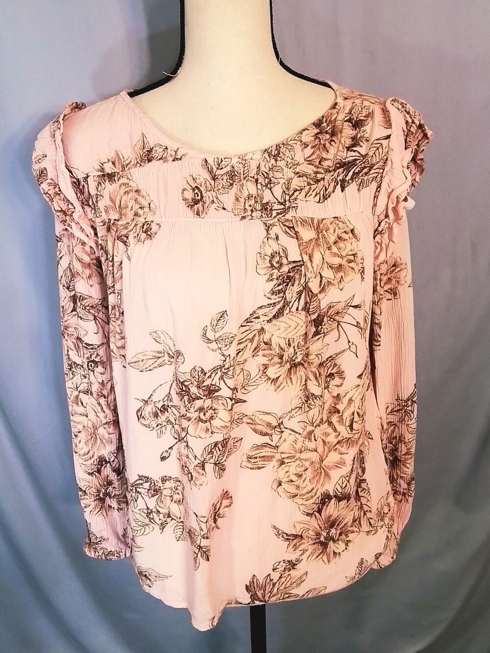 Maurices, Pink blouse with flower and leaf print